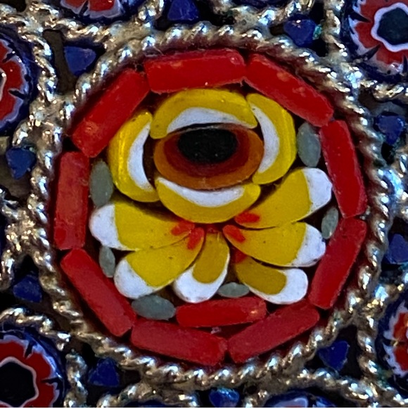 Millefiori Yellow Flower Micro Mosaic Glass Bead Silver Tone Round Brooch Pin - Picture 3 of 7